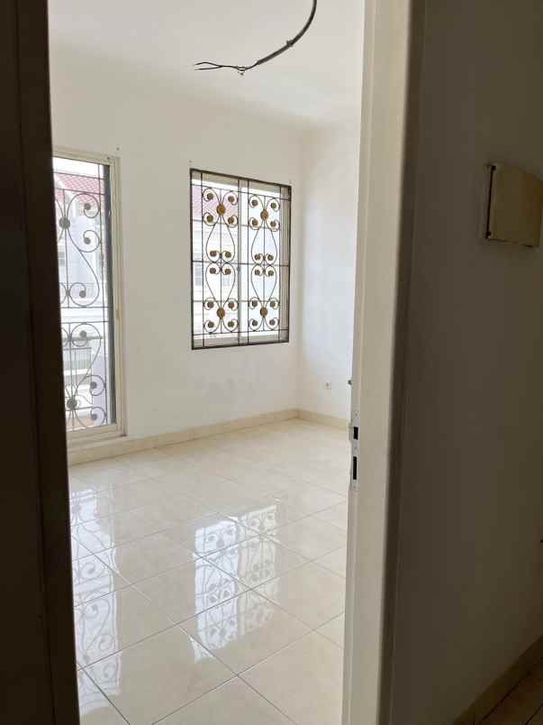 dijual rumah gading grande kelapa gading
