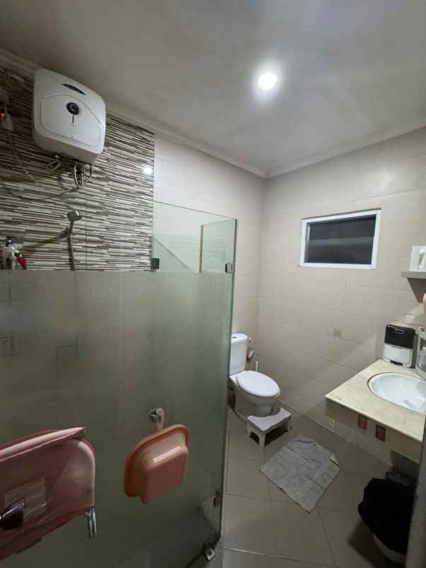 dijual rumah gading griya residence