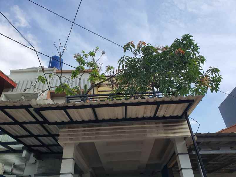 dijual rumah gading griya residence