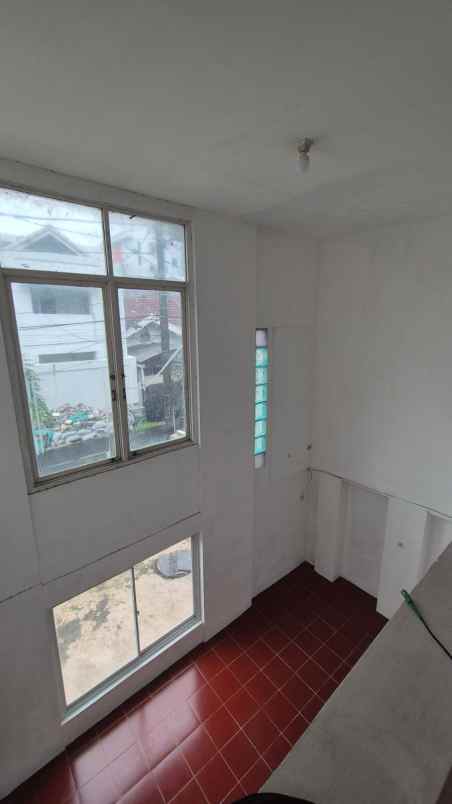 dijual rumah gading griya residence