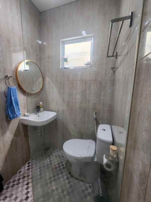 dijual rumah gading serpong