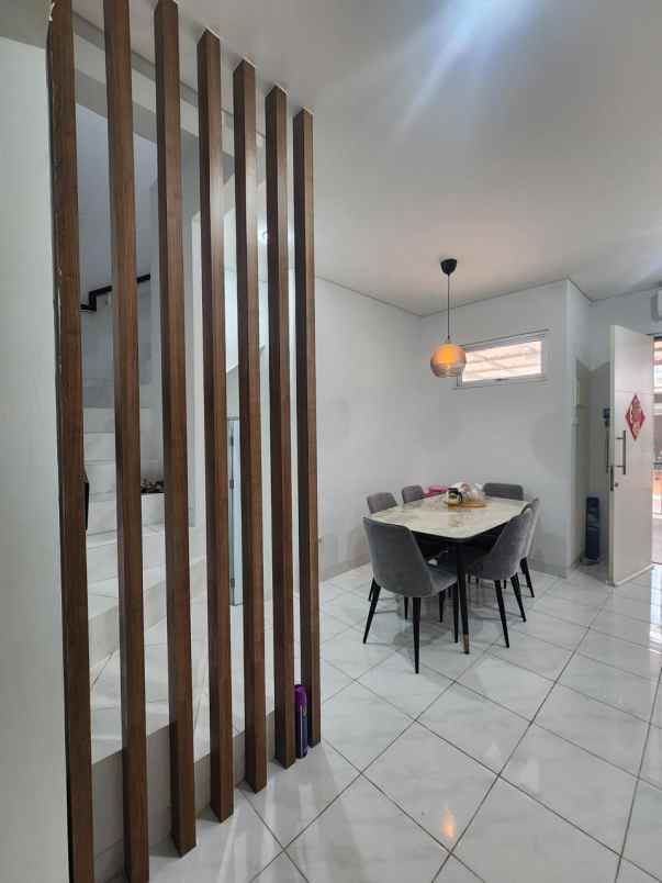 dijual rumah gading serpong