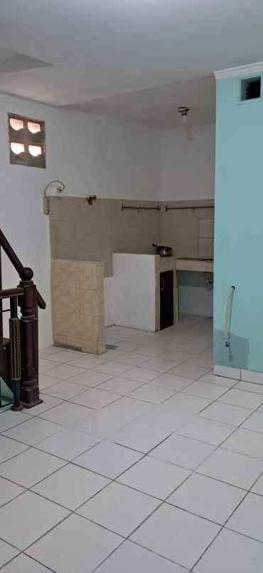dijual rumah galaxy