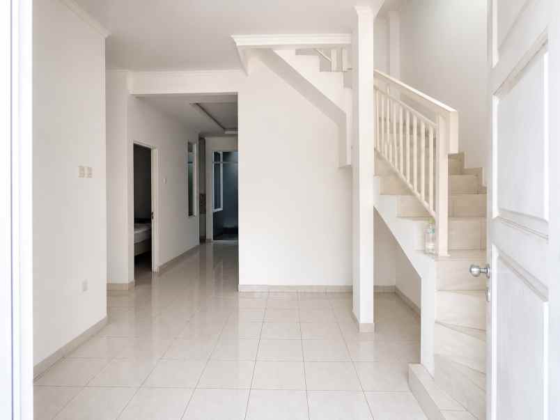 dijual rumah gdc sukmajaya depok