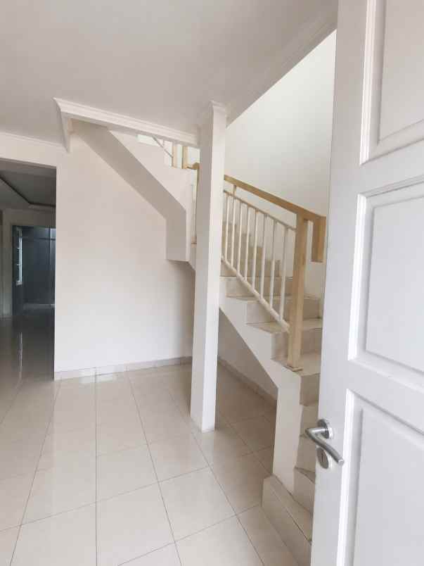 dijual rumah gdc sukmajaya depok