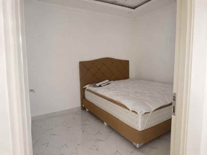 dijual rumah gdc sukmajaya depok
