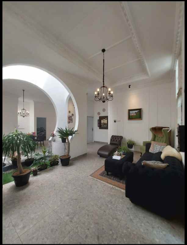 dijual rumah gegerkalong