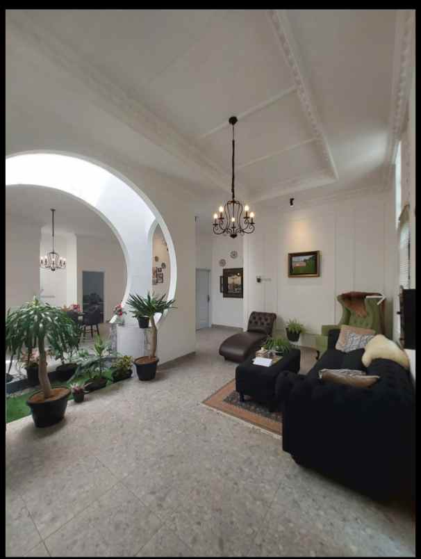 dijual rumah gegerkalong