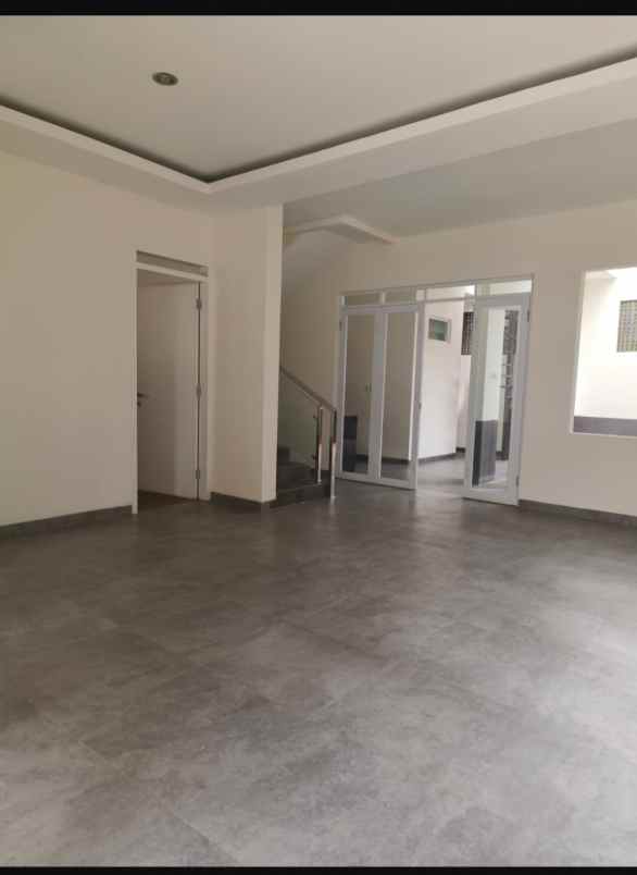 dijual rumah gegerkalong