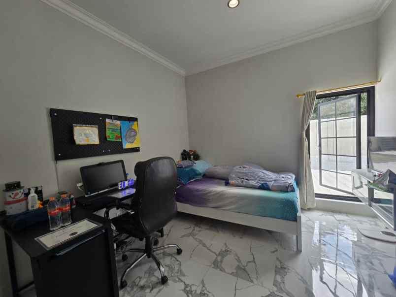 dijual rumah gerlong