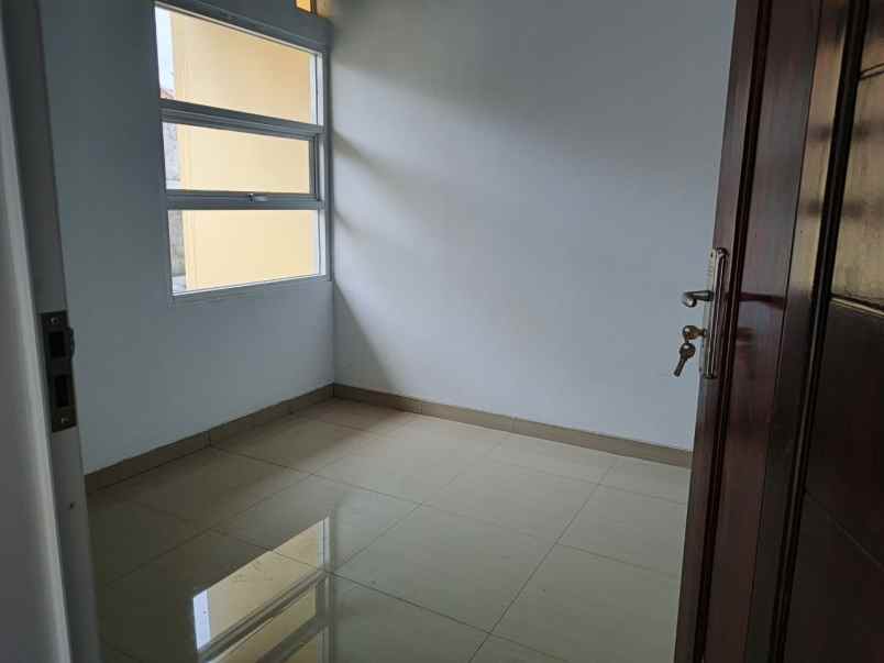 dijual rumah gg nangka