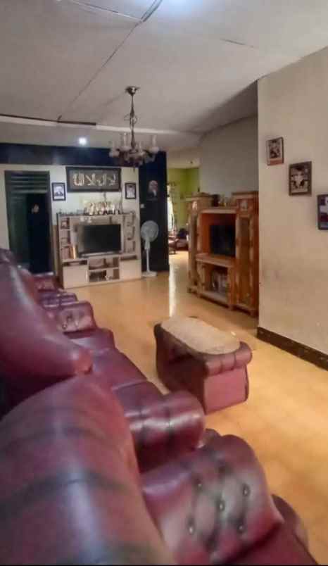 dijual rumah gg sukarata