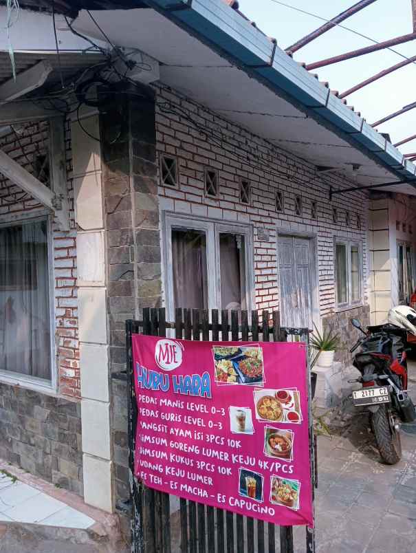 dijual rumah gg sukasari