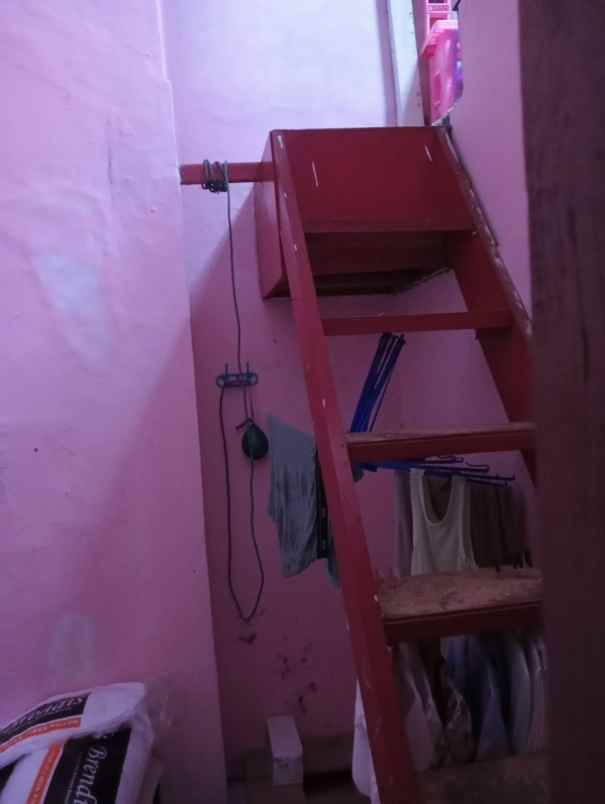 dijual rumah gg sukasari