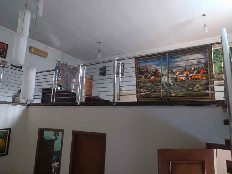 dijual rumah graha wahid