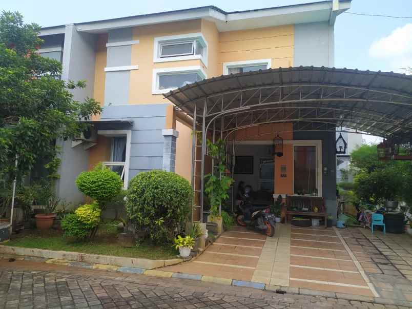 dijual rumah graha wahid