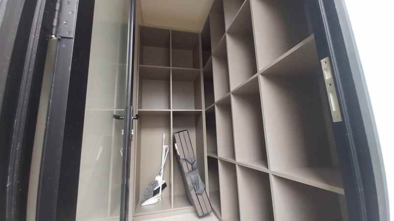 dijual rumah grand duta city