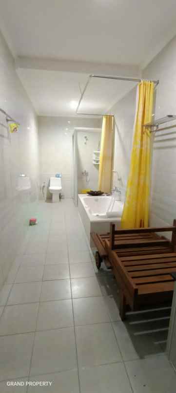 dijual rumah grand wisata bekasi