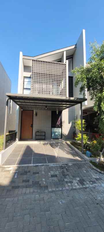 dijual rumah grand wisata cluster o2