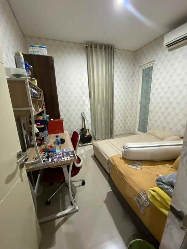 dijual rumah greenlake cm surabaya