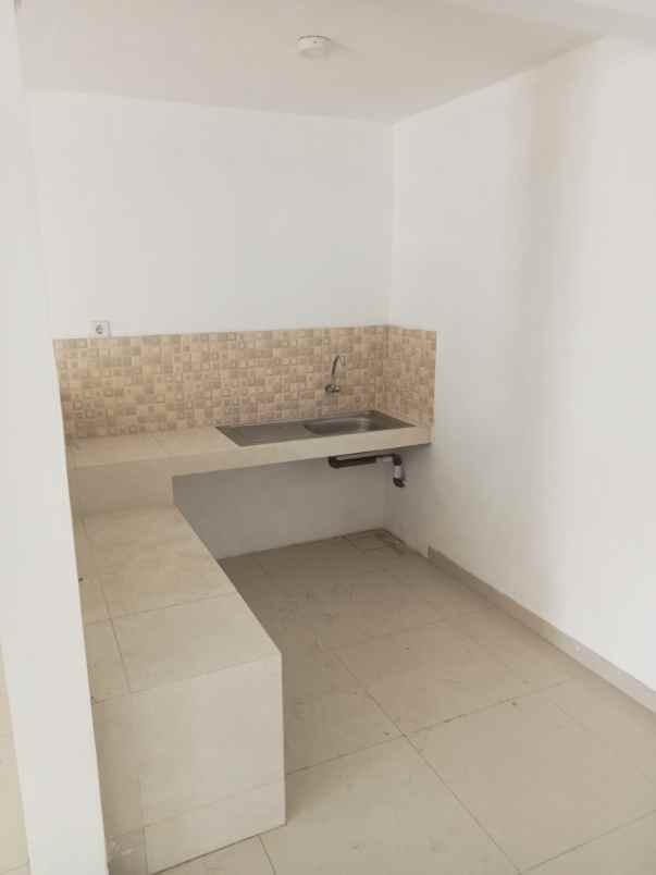 dijual rumah griya babatan mukti