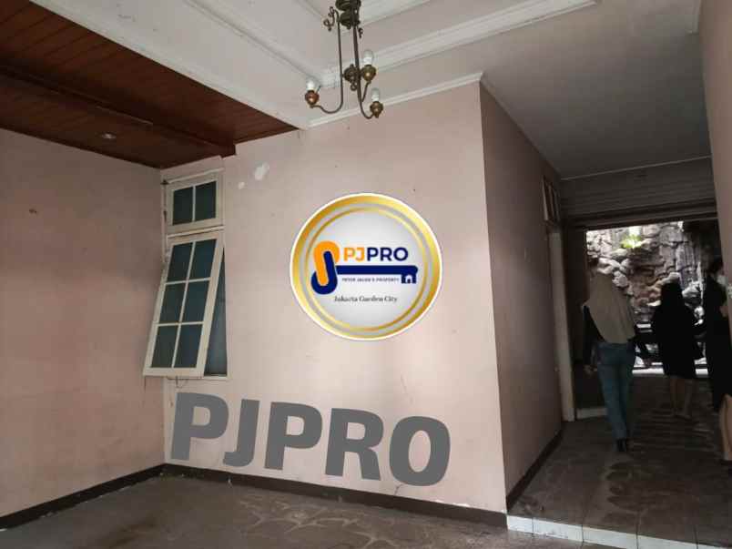 dijual rumah harapan indah