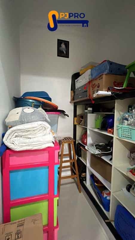 dijual rumah harapan indah