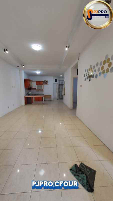 dijual rumah harapan indah cluster