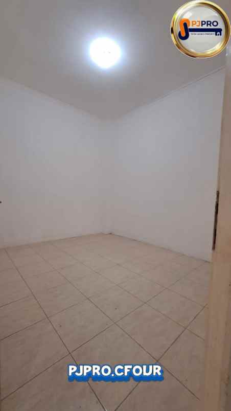 dijual rumah harapan indah cluster