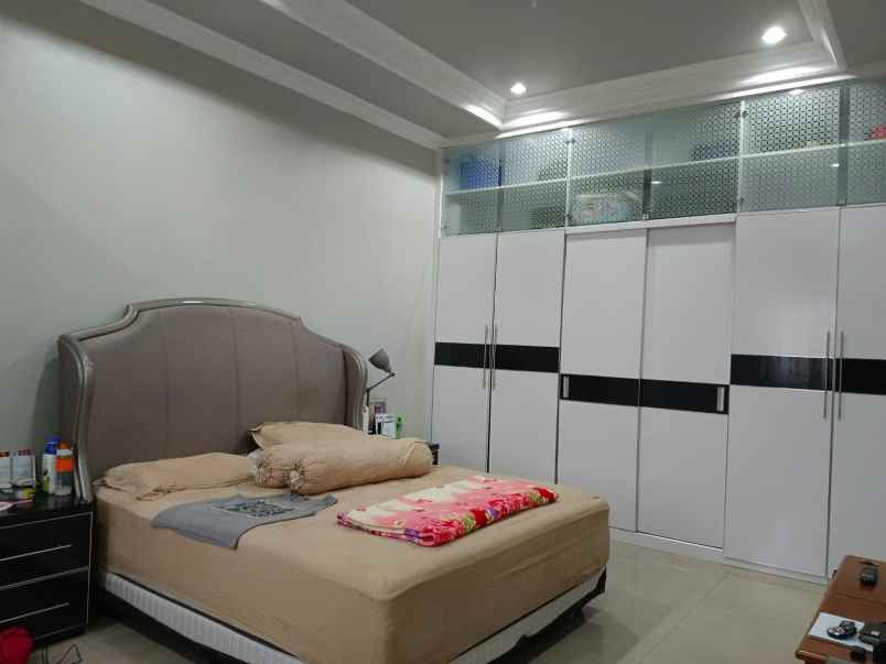 dijual rumah harapan indah regency bekasi