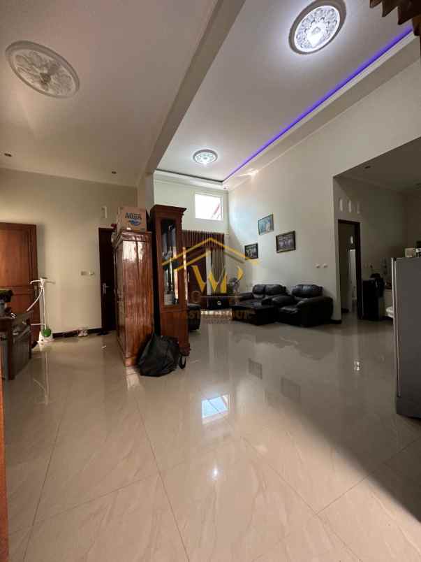 dijual rumah harjobinangun pakem sleman