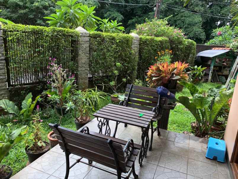 dijual rumah hook eksklusif taman aries jakarta barat