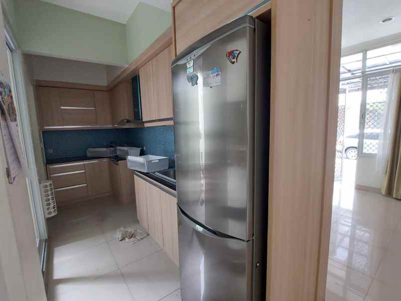 dijual rumah jakarta garden city