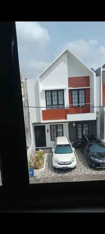 dijual rumah jakarta timur ciracas