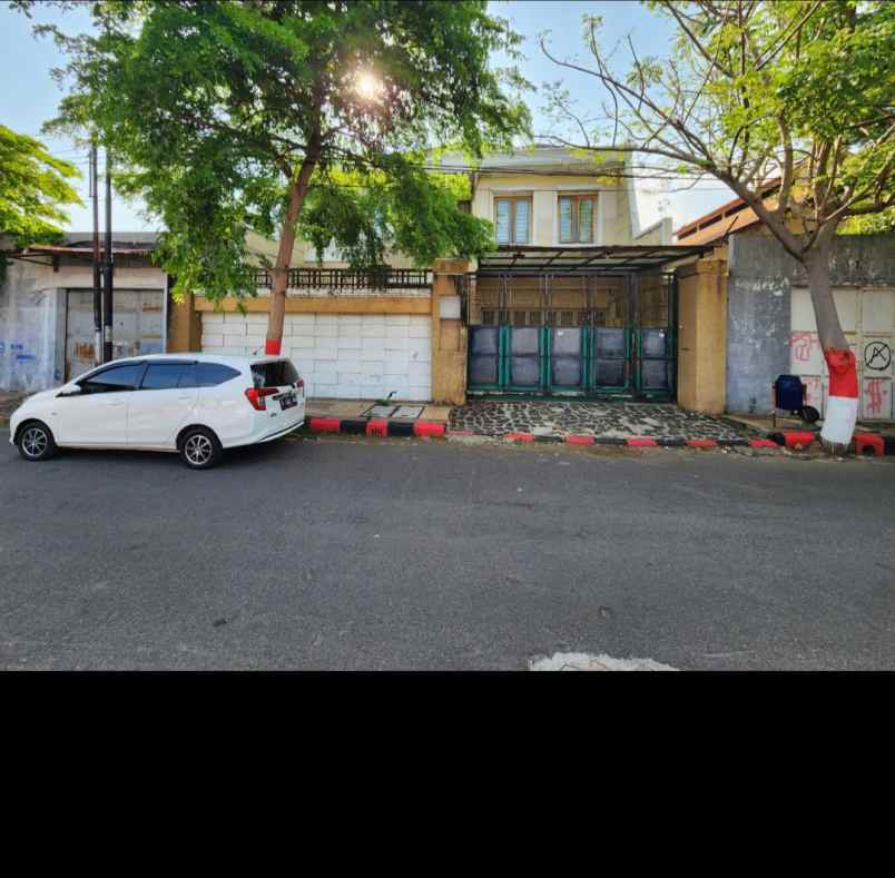 dijual rumah jalan barito