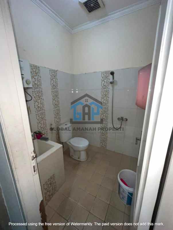 dijual rumah jalan baros