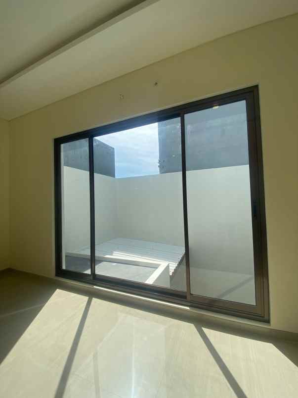 dijual rumah jalan baruk tengah