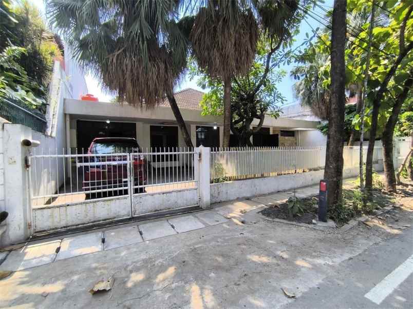 dijual rumah jalan cemapak putih tengah