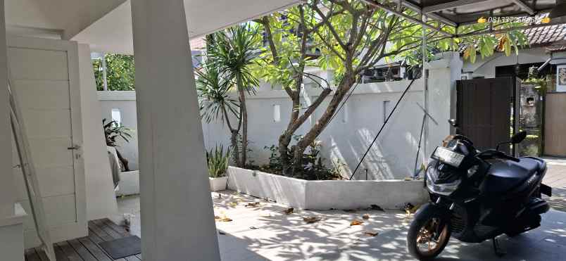 dijual rumah jalan gunung soputan