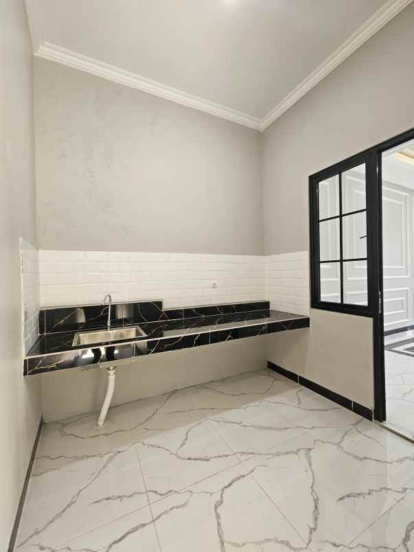 dijual rumah jalan kavling iip