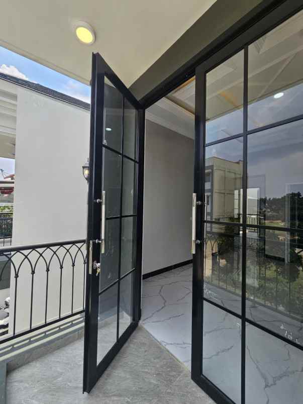 dijual rumah jalan kavling iip