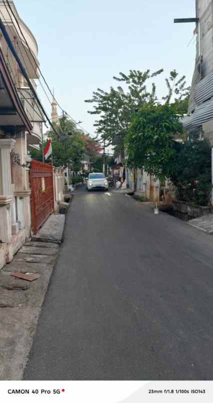 dijual rumah jalan kemuning raya