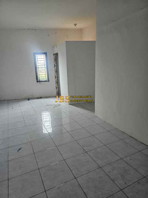dijual rumah jalan kl yos sudarso