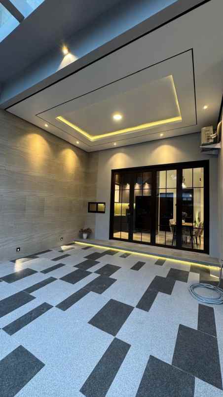 dijual rumah jalan raya pondok cabe