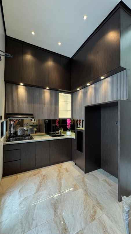 dijual rumah jalan raya pondok cabe