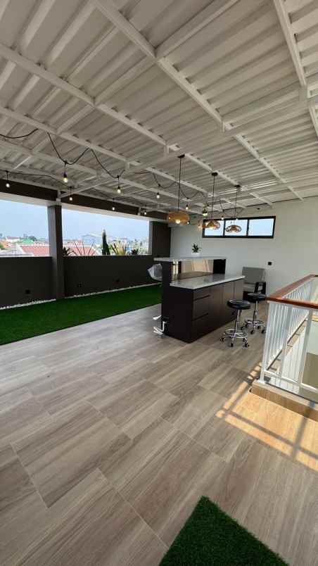 dijual rumah jalan raya pondok cabe