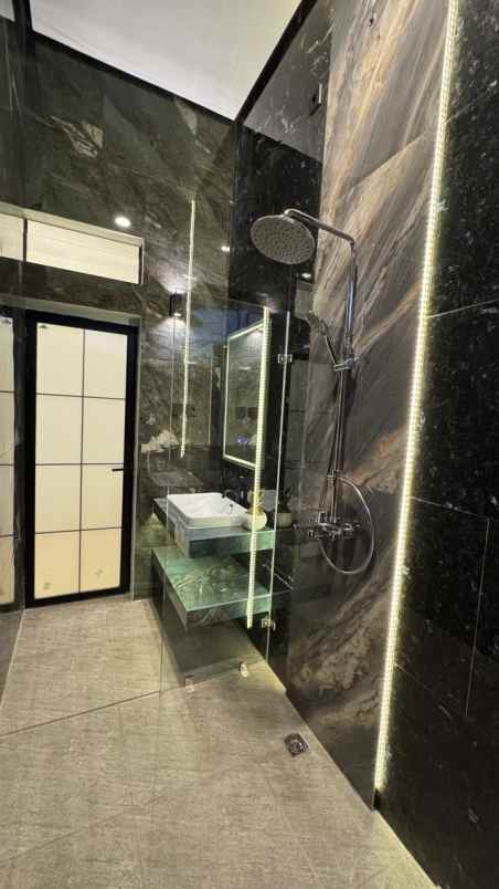 dijual rumah jalan raya pondok cabe