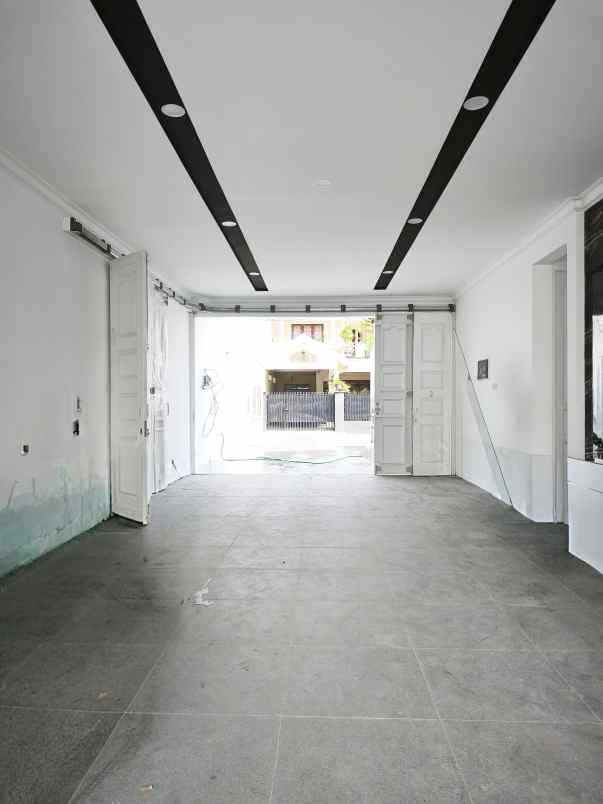 dijual rumah jalan raya tebet timur