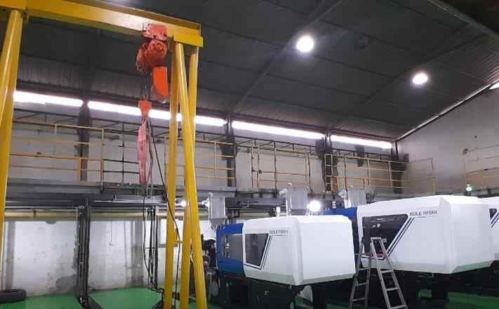 dijual rumah jalan raya wibawa mukti