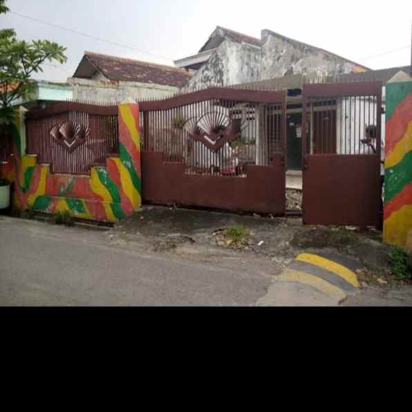 dijual rumah jalan siwalankerto